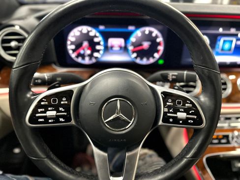 Used 2019 Mercedes-Benz E 300 4MATIC image 20