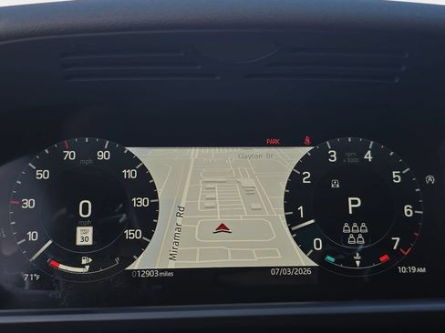 Certified 2025 Land Rover Discovery Dynamic SE AWD/4WD image 21