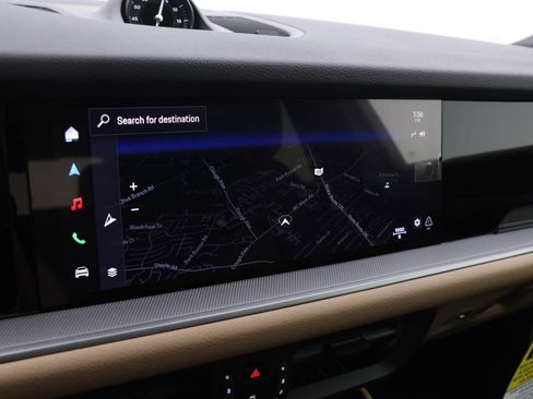 Used 2024 Porsche Cayenne Coupe image 14