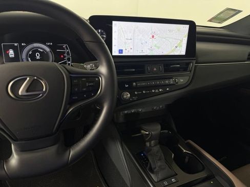 Certified 2025 Lexus ES 300h w/ Premium Package FWD image 26