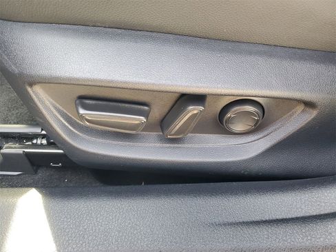 Used 2025 Toyota Camry LE image 18