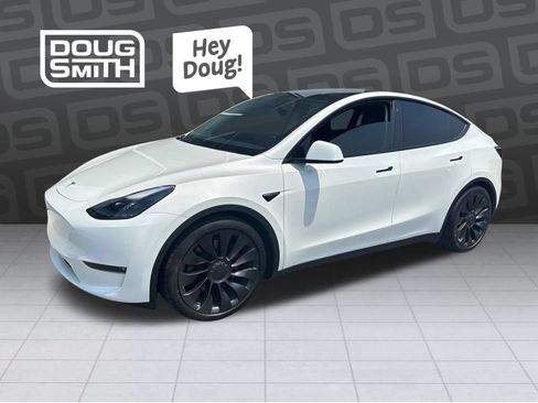 Used 2023 Tesla Model Y Performance AWD/4WD image 1