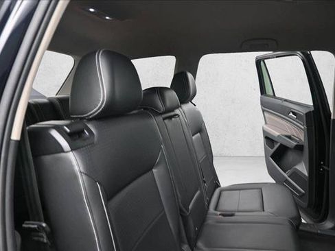 Used 2022 Volkswagen Atlas SE AWD/4WD image 24