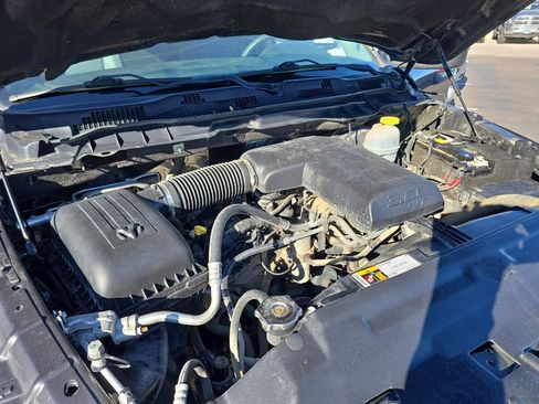 Used 2021 RAM 1500 Tradesman w/ Chrome Appearance Group image 32