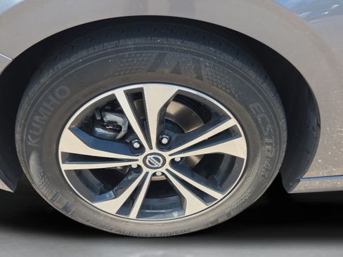 Used 2023 Nissan Sentra SV FWD image 31