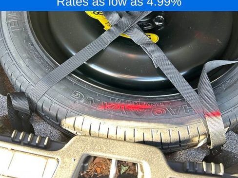 Certified 2023 Volvo XC60 B5 Plus image 12