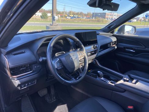 Used 2024 Toyota Grand Highlander AWD Hybrid image 8