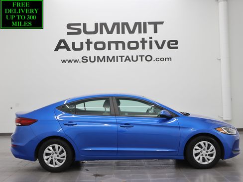 Used 2018 Hyundai Elantra SE FWD image 1