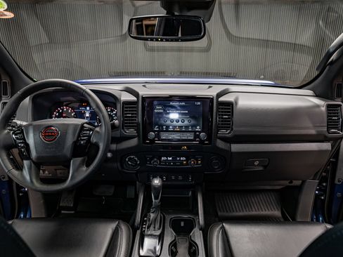 Used 2022 Nissan Frontier PRO-4X w/ Pro-4X Premium Package AWD/4WD image 14