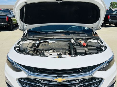 Used 2024 Chevrolet Malibu LT FWD image 39
