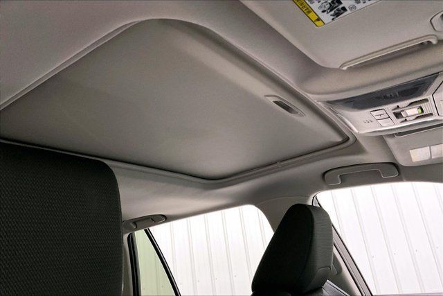 Certified 2020 Toyota RAV4 XLE w/ Convenience Package AWD/4WD image 23