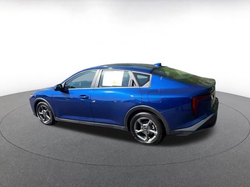 Used 2025 Kia K4 FWD image 9