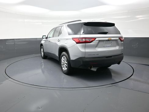 Used 2020 Chevrolet Traverse LT image 5