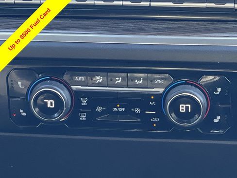 Used 2025 Chevrolet Silverado 2500 LT AWD/4WD image 35