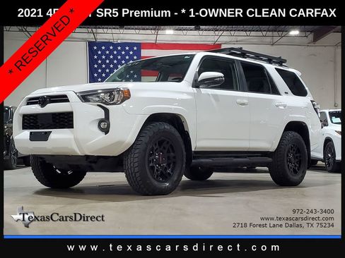 Used 2021 Toyota 4Runner SR5 Premium w/ Moonroof Package AWD/4WD image 1