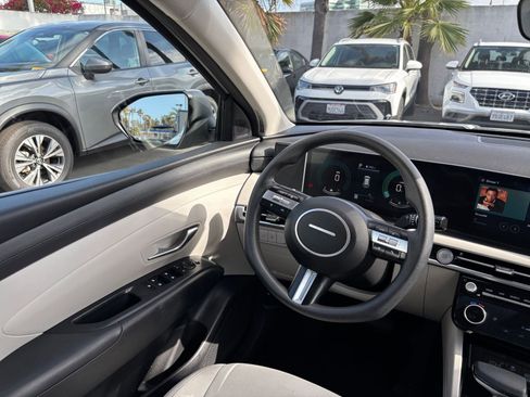 Used 2025 Hyundai Tucson SEL AWD/4WD image 36
