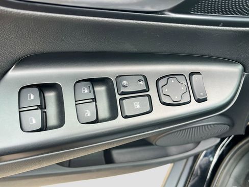 Used 2023 Hyundai Kona Limited w/ Cargo Package image 18