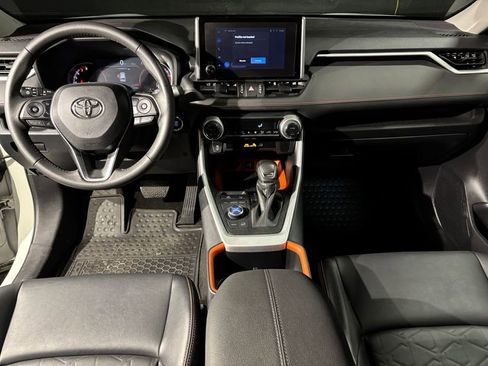 Used 2023 Toyota RAV4 Adventure image 12