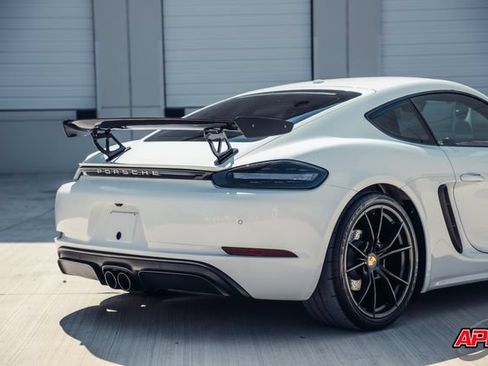 Used 2018 Porsche 718 Cayman GTS RWD image 55