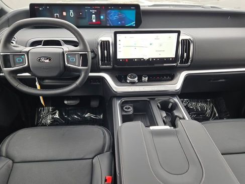 New 2026 Ford Expedition Platinum w/ Stealth Appearance Package image 20