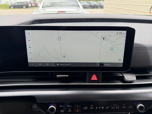 Certified 2026 Kia Carnival FWD image 19