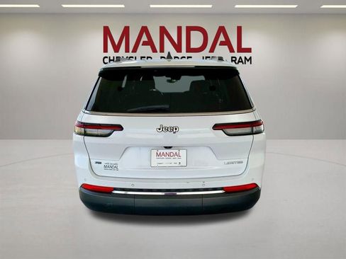 Used 2022 Jeep Grand Cherokee L Limited AWD/4WD image 8