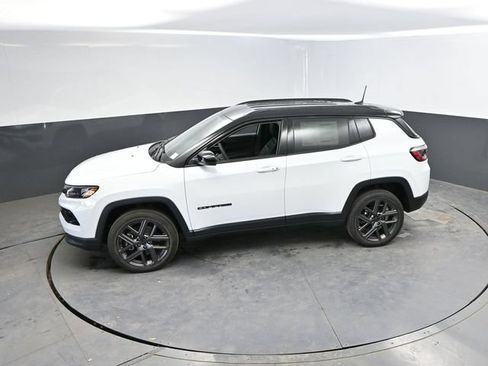 New 2026 Jeep Compass Limited AWD/4WD image 34
