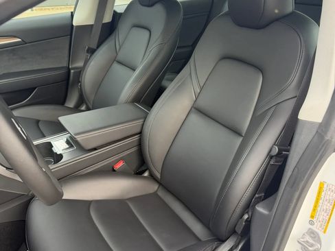 Used 2023 Tesla Model 3 Standard Range RWD image 6