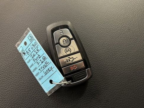 Used 2026 Ford F250 Lariat w/ Black Appearance Package image 28