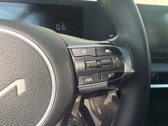 Used 2024 Kia Sportage LX FWD image 26