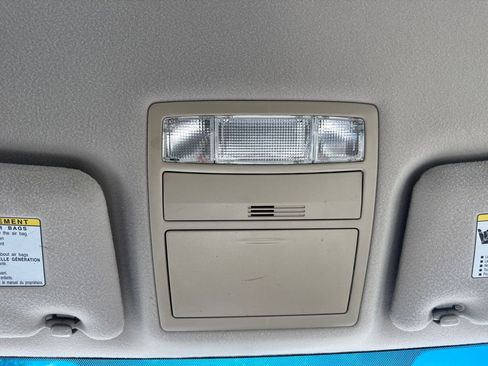 Used 2011 Toyota Camry LE FWD image 26