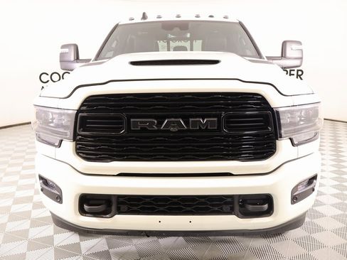 Used 2024 RAM 3500 Limited image 10
