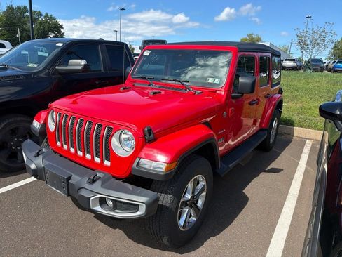 Certified 2022 Jeep Wrangler Unlimited Sahara w/ Cold Weather Group AWD/4WD image 4