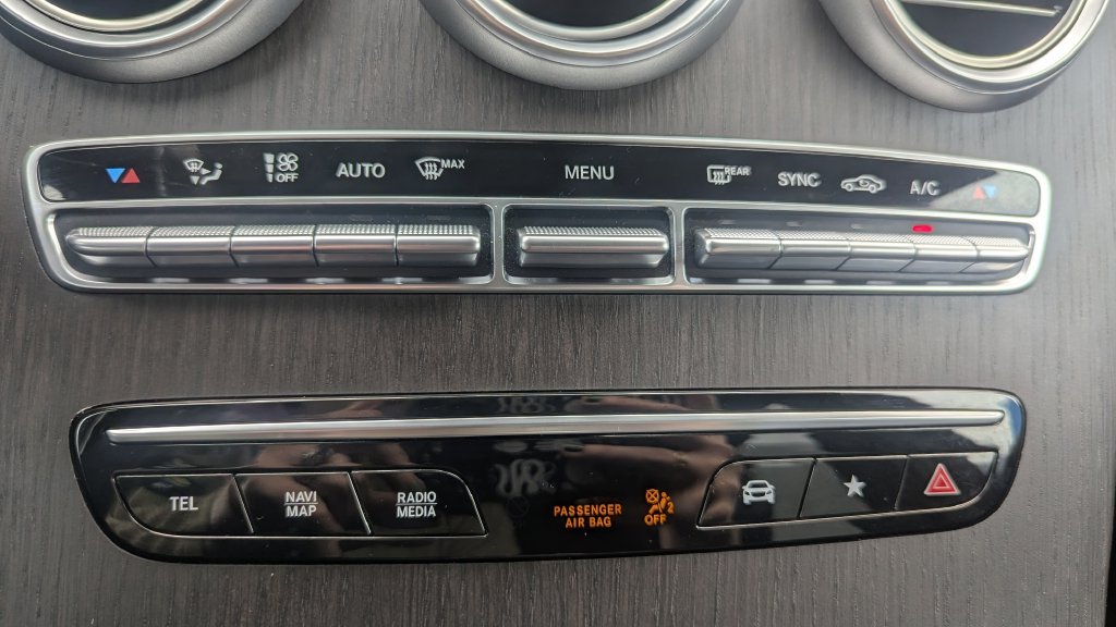 Used 2022 Mercedes-Benz GLC 300 4MATIC image 25