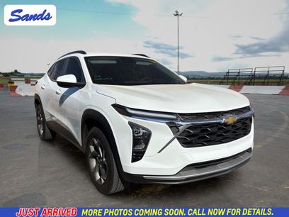 Used 2025 Chevrolet Trax LT