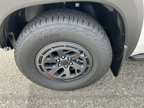 New 2026 Nissan Frontier PRO-4X w/ Pro Premium Package image 11