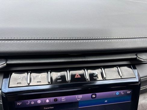 Used 2022 Jeep Grand Cherokee L Overland w/ Luxury Tech Group IV image 39