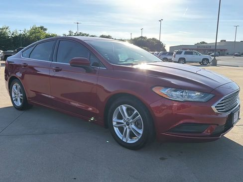 Used 2018 Ford Fusion SE w/ Fusion SE Technology Package FWD image 27