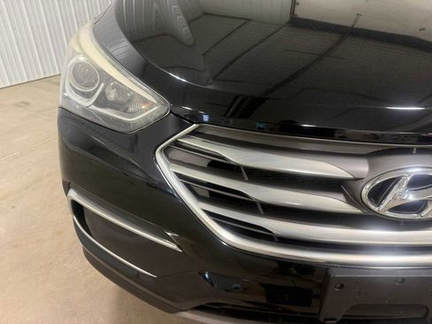 Used 2018 Hyundai Santa Fe Sport FWD image 4