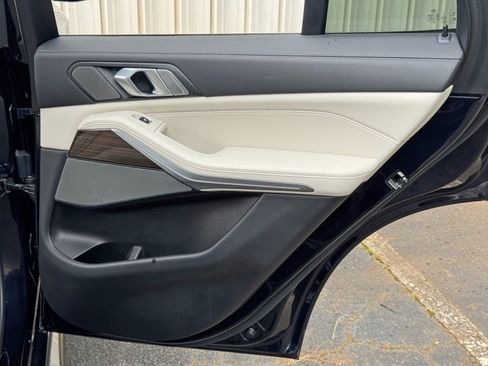 Used 2020 BMW X5 sDrive40i w/ M Sport Package RWD image 42