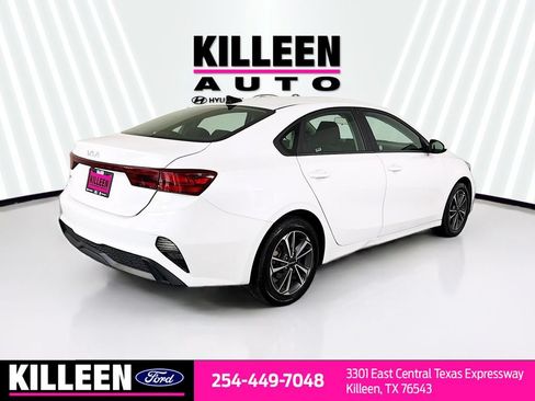 Used 2024 Kia Forte LXS FWD image 8