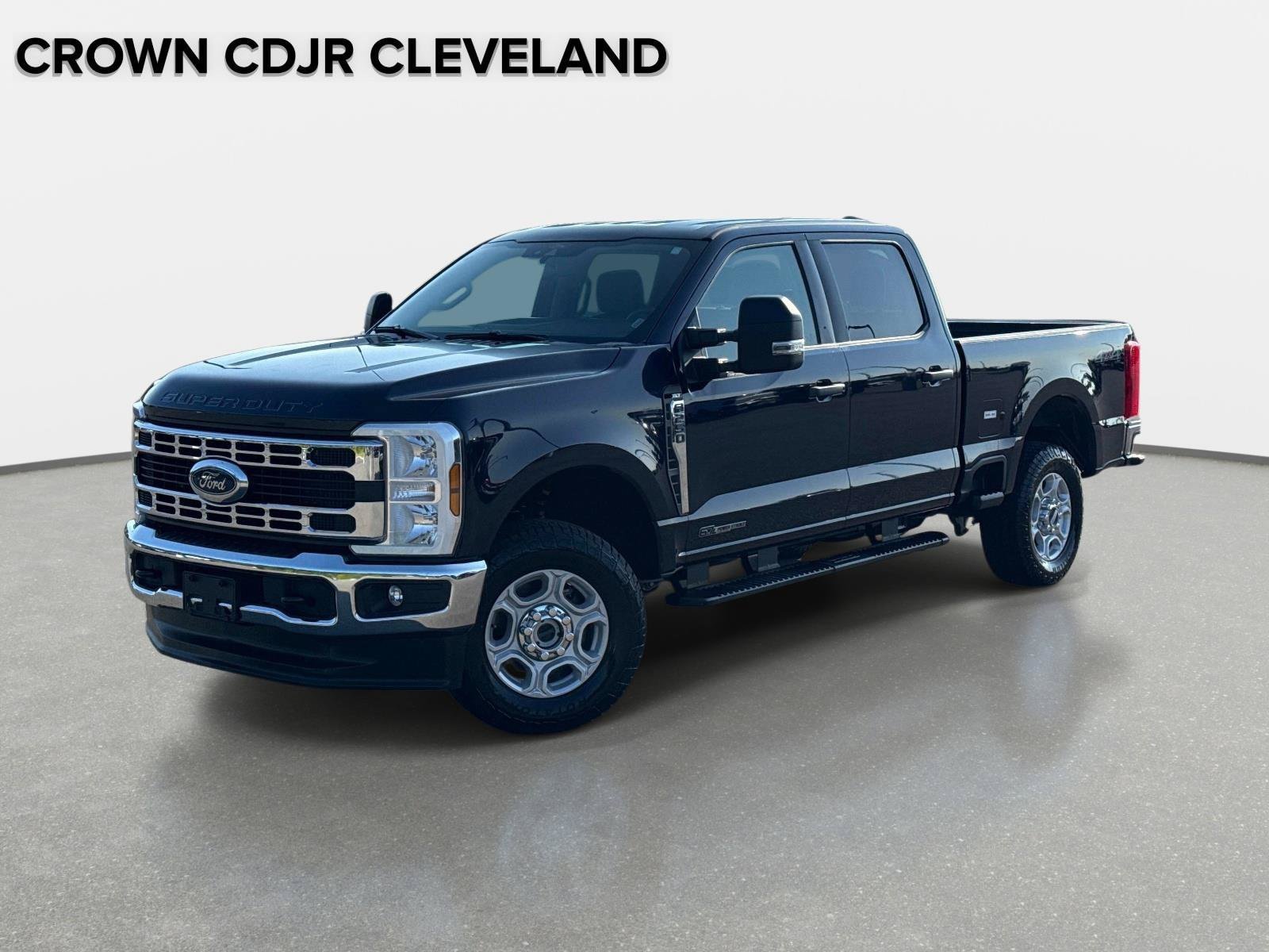 Used 2025 Ford F250 XLT AWD/4WD image 1