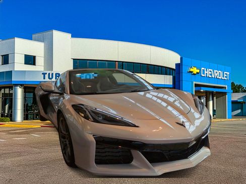 Used 2024 Chevrolet Corvette Z06 image 7