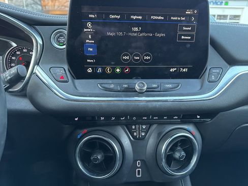 Used 2023 Chevrolet Blazer LT w/ Midnight/Sport Edition image 9