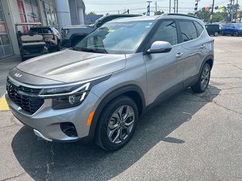 Certified 2024 Kia Seltos S AWD/4WD image 11