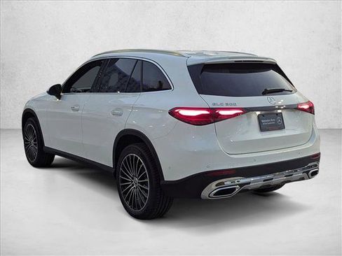 Used 2025 Mercedes-Benz GLC 300 image 8