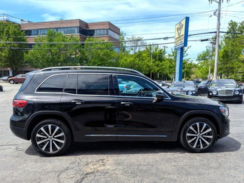 Used 2021 Mercedes-Benz GLB 250 4MATIC w/ Premium Package image 6