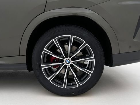 Used 2024 BMW X6 xDrive40i w/ Premium Package AWD/4WD image 26