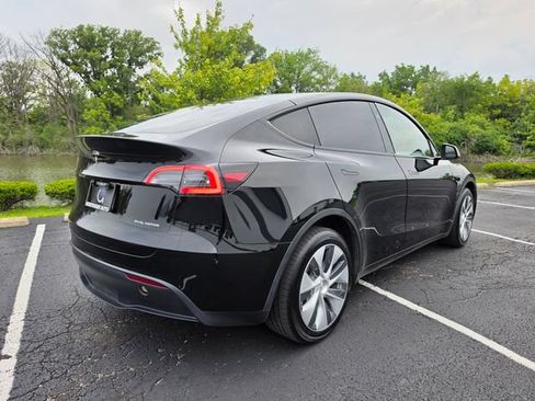 Used 2023 Tesla Model Y Long Range AWD/4WD image 8