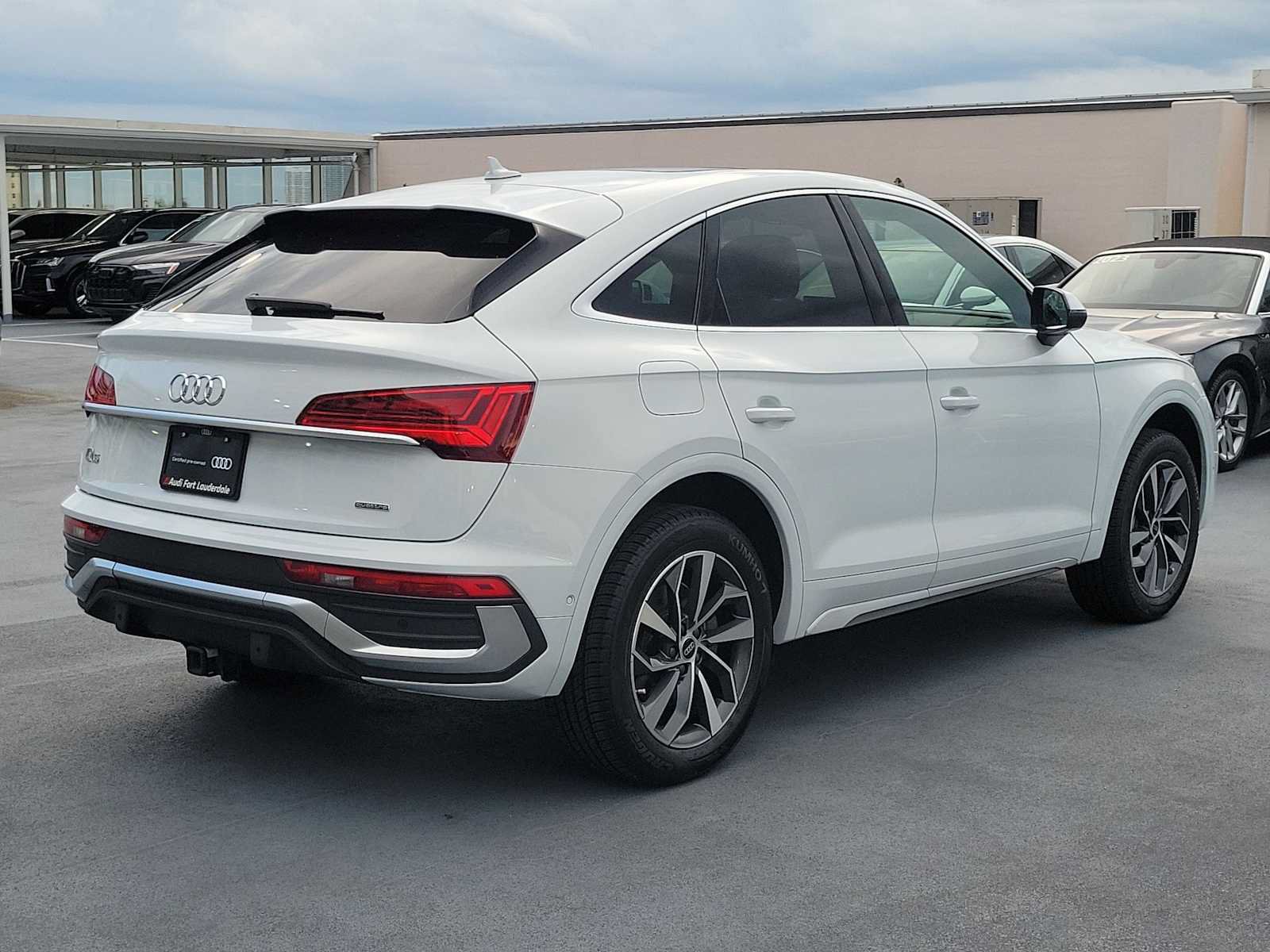 Certified 2023 Audi Q5 2.0T Prestige w/ Prestige Package AWD/4WD image 6